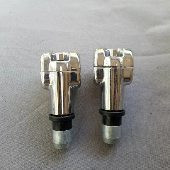 HD Risers - Picture 3 of 3